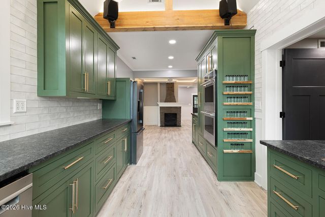 704 S 3rd Street, Wilmington, NC 28401