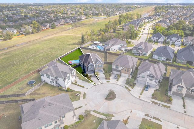 2546 Manor Valley Court, Missouri City, TX 77459