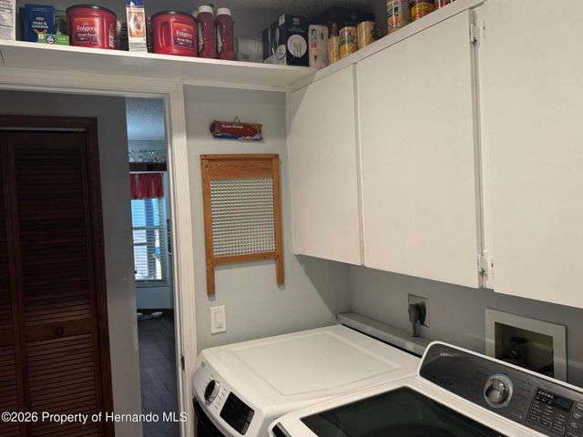 4370 Craigdarragh Avenue, Spring Hill, FL 34606