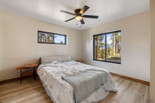 11837 GOLDEN RIDGE RD, Deadwood, SD 57732