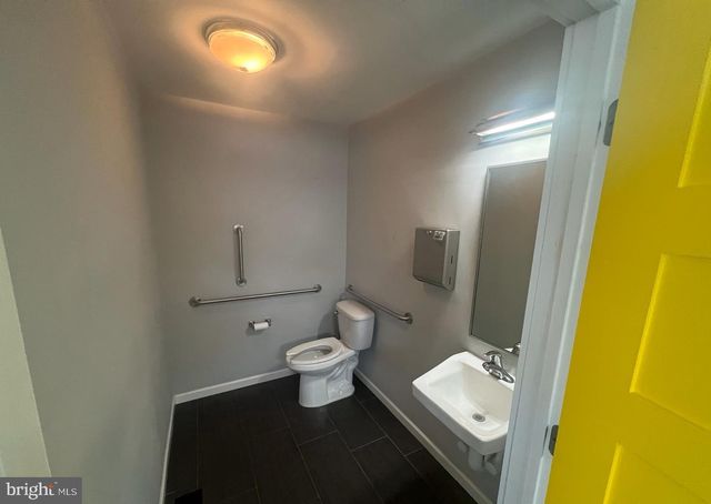 299 WHITE HORSE PIKE, Atco, NJ 08004