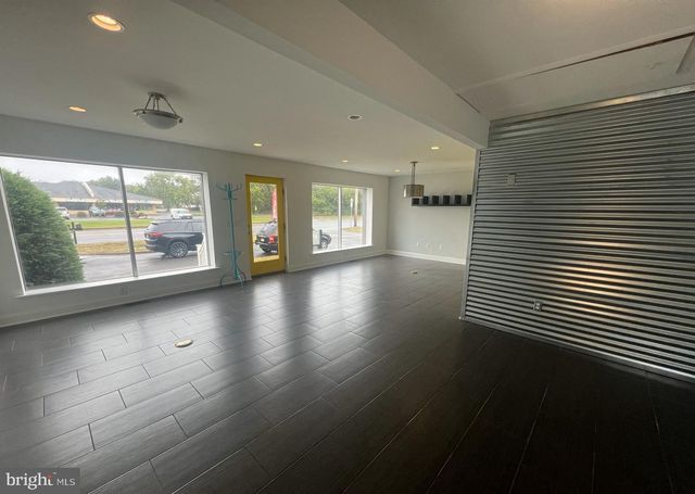 299 WHITE HORSE PIKE, Atco, NJ 08004