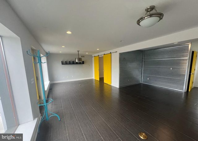 299 WHITE HORSE PIKE, Atco, NJ 08004