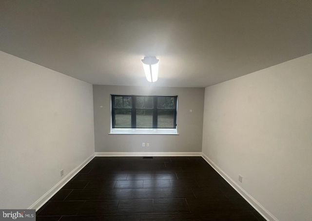 299 WHITE HORSE PIKE, Atco, NJ 08004