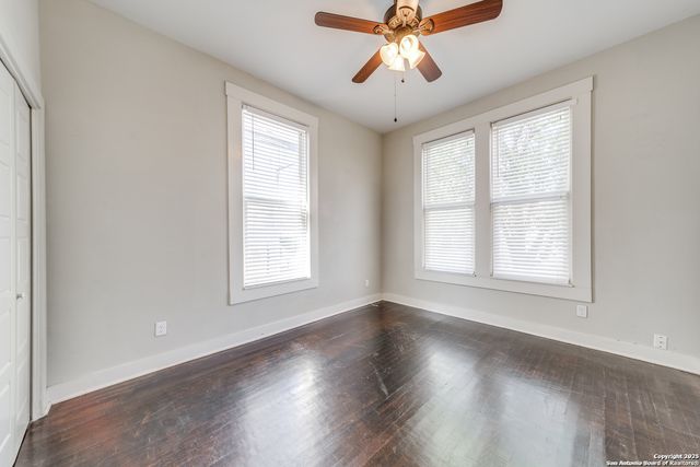 1106 Dawson, San Antonio, TX 78202