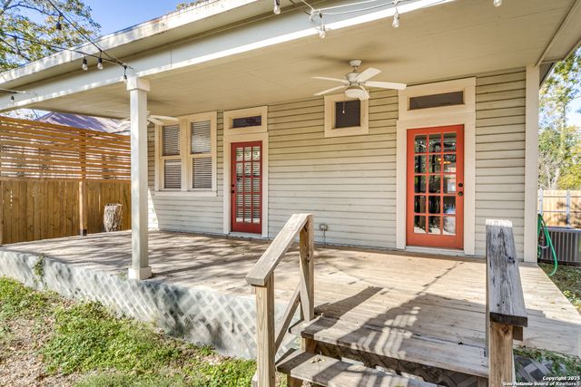 1106 Dawson, San Antonio, TX 78202