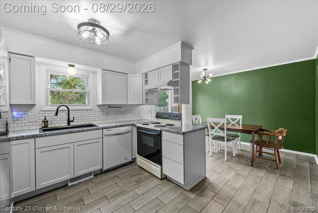 13349 Lake Point Boulevard, Van Buren Charter Township, MI 48111