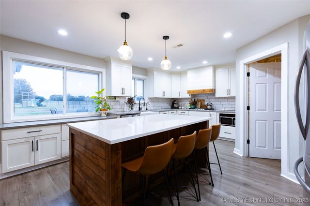 9623 N Yale Avenue, Sperry, OK 74073