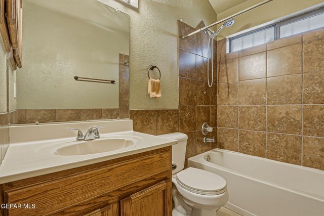 1856 Dolph Quijano Place, El Paso, TX 79936