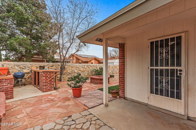 1856 Dolph Quijano Place, El Paso, TX 79936