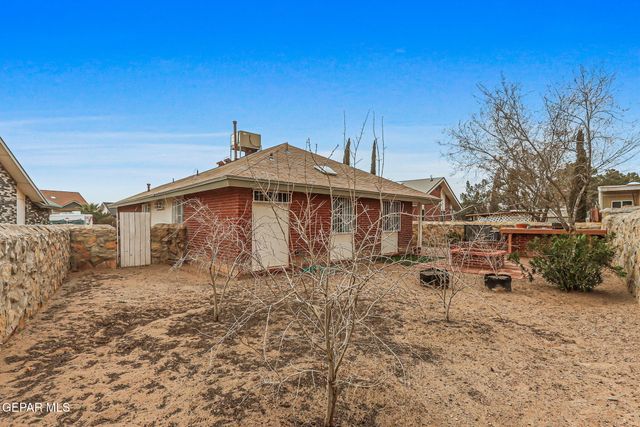1856 Dolph Quijano Place, El Paso, TX 79936