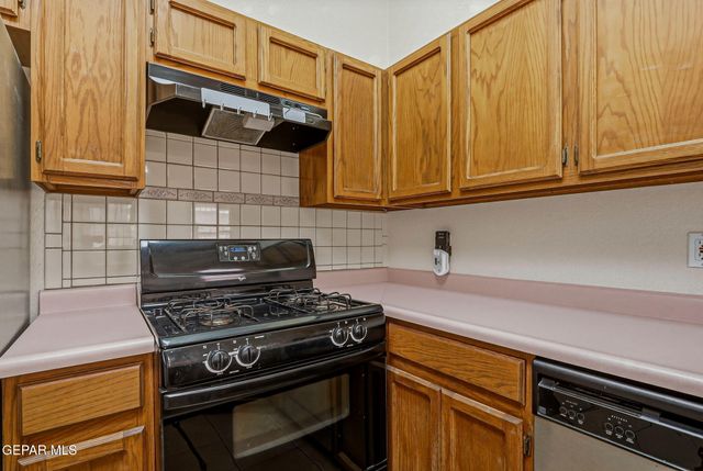 1856 Dolph Quijano Place, El Paso, TX 79936