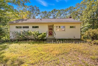 77 Prospect St, Upton, MA 01568