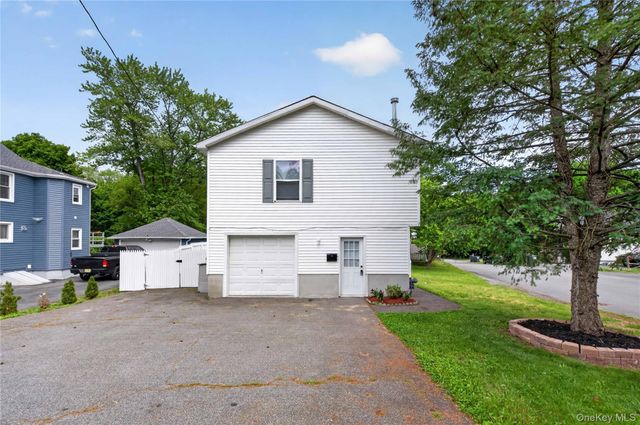99 Univoice Street, Maybrook, NY 12543
