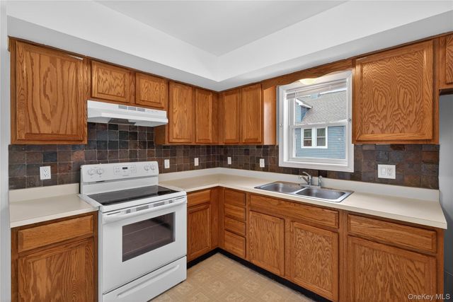 99 Univoice Street, Maybrook, NY 12543