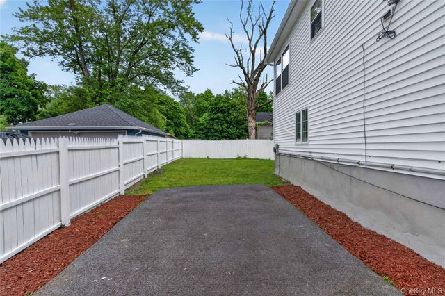 99 Univoice Street, Maybrook, NY 12543
