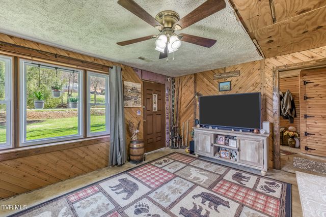 105 Hubbard Road, Jonesborough, TN 37659