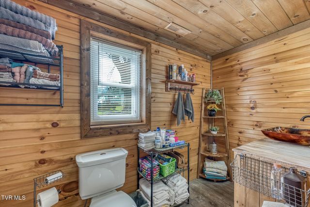 105 Hubbard Road, Jonesborough, TN 37659