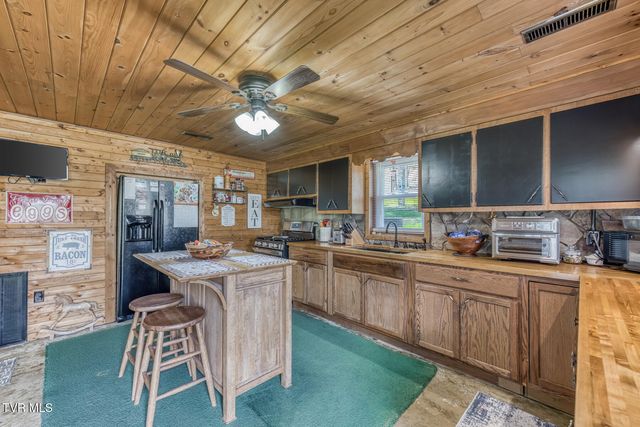 105 Hubbard Road, Jonesborough, TN 37659