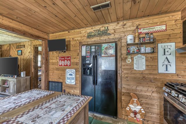 105 Hubbard Road, Jonesborough, TN 37659