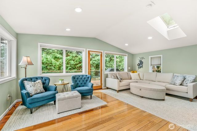 6439 NE 188th Street, Kenmore, WA 98028