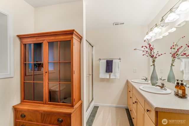 6439 NE 188th Street, Kenmore, WA 98028