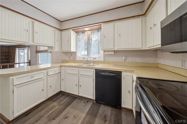 41 North Pollard Drive, Fulton, NY 13069