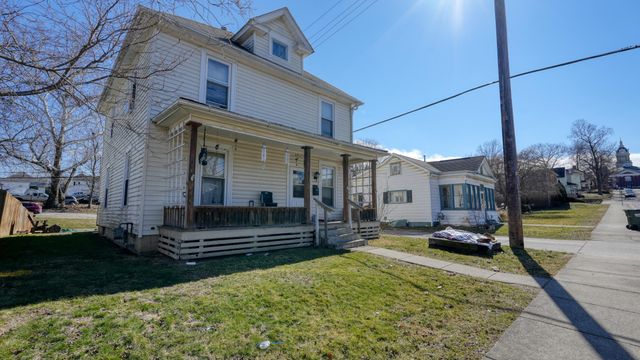318 N 8th Street, Cambridge, OH 43725