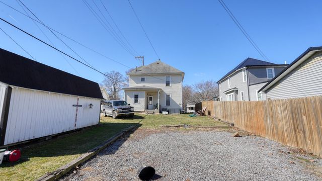 318 N 8th Street, Cambridge, OH 43725