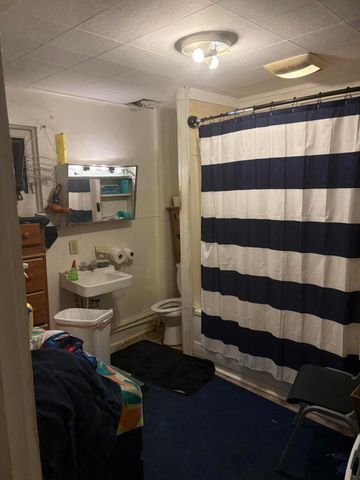 318 N 8th Street, Cambridge, OH 43725