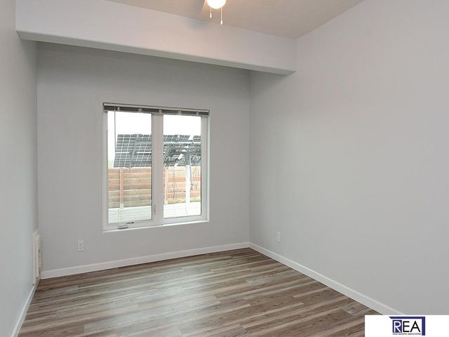 10509 Hillcrest Drive, La Vista, NE 68128