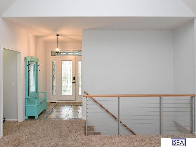 10509 Hillcrest Drive, La Vista, NE 68128