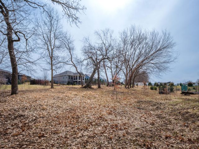 2482 Fieldstone Road SW, Rochester, MN 55902