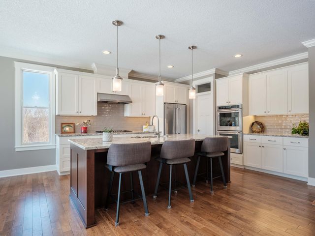 2482 Fieldstone Road SW, Rochester, MN 55902