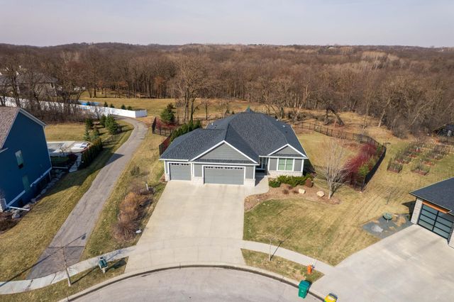 2482 Fieldstone Road SW, Rochester, MN 55902