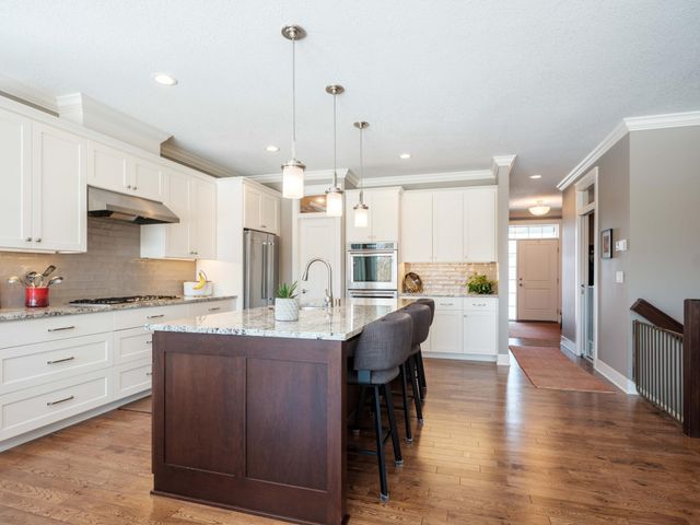 2482 Fieldstone Road SW, Rochester, MN 55902