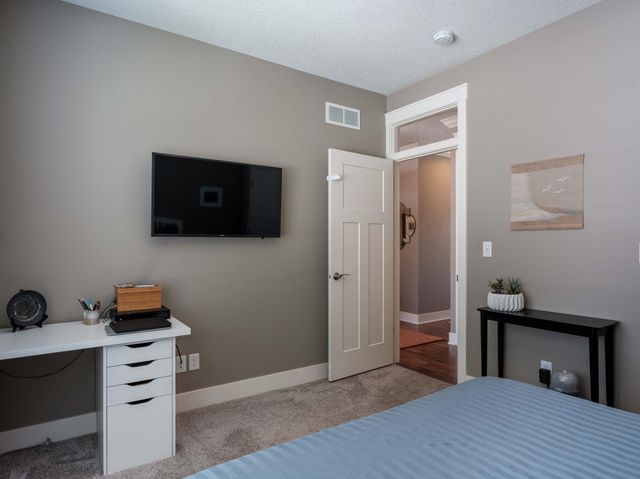 2482 Fieldstone Road SW, Rochester, MN 55902