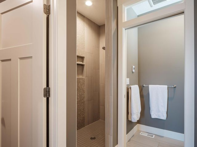 2482 Fieldstone Road SW, Rochester, MN 55902