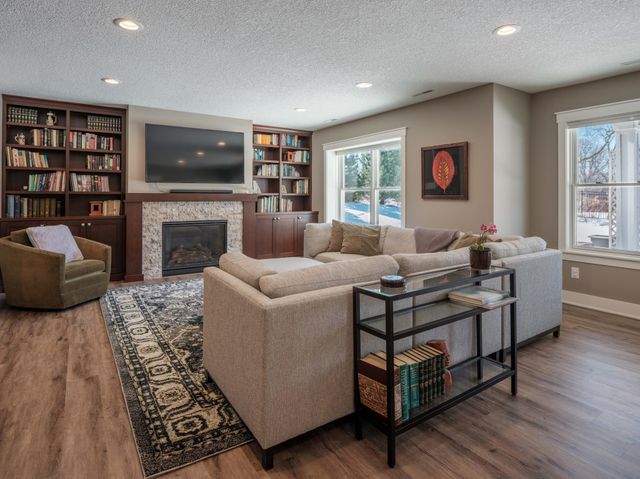 2482 Fieldstone Road SW, Rochester, MN 55902