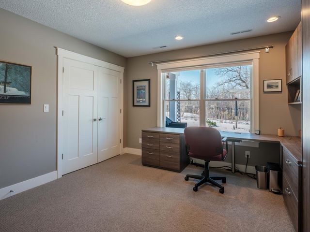 2482 Fieldstone Road SW, Rochester, MN 55902