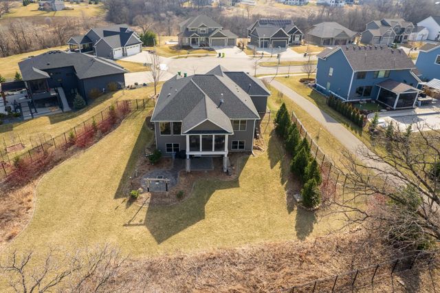 2482 Fieldstone Road SW, Rochester, MN 55902