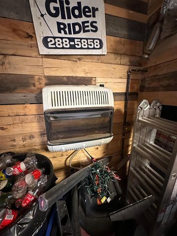 1535 Kings Crown, Wixom, MI 48393