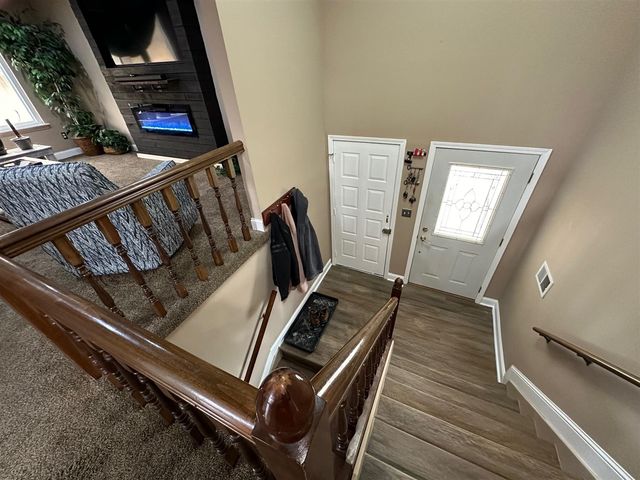 1535 Kings Crown, Wixom, MI 48393