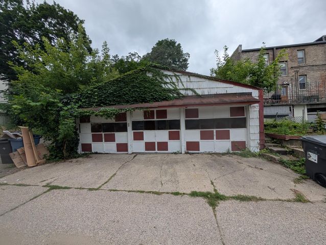 3321 Hennepin Avenue, Minneapolis, MN 55408