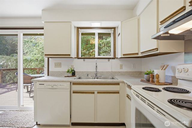 1415 Oriental Avenue, Bellingham, WA 98229