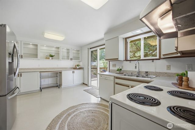 1415 Oriental Avenue, Bellingham, WA 98229