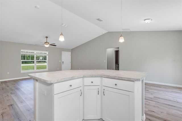 21512 SW RAINBOW LAKES BOULEVARD, Dunnellon, FL 34431