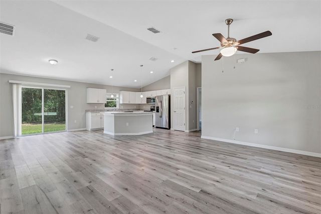 21512 SW RAINBOW LAKES BOULEVARD, Dunnellon, FL 34431