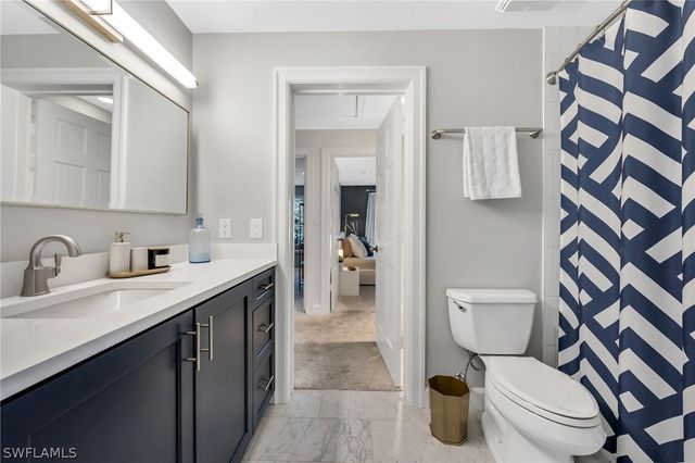 4356 Pond Apple DR N, Naples, FL 34119