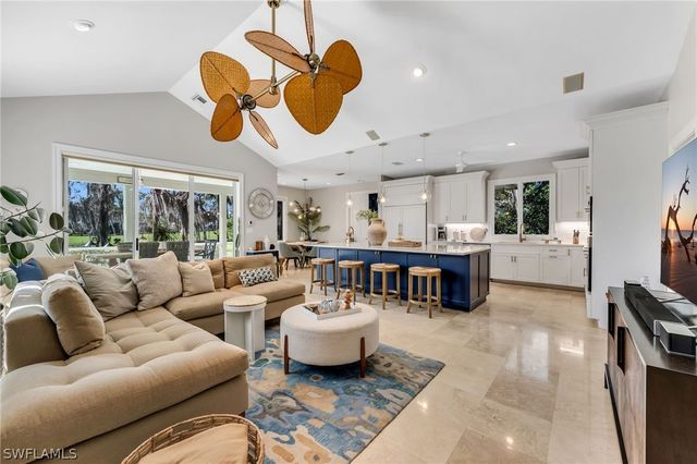 4356 Pond Apple DR N, Naples, FL 34119